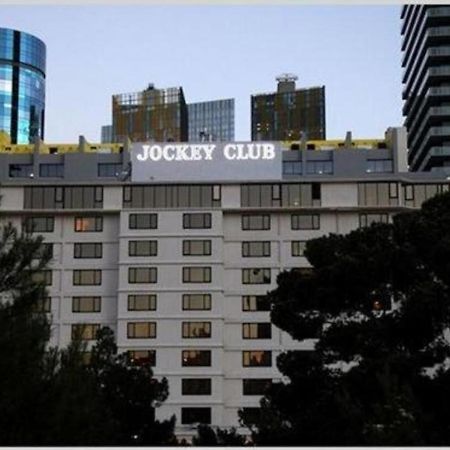Getaways At The Jockey Club Aparthotel Лас Вегас Екстериор снимка